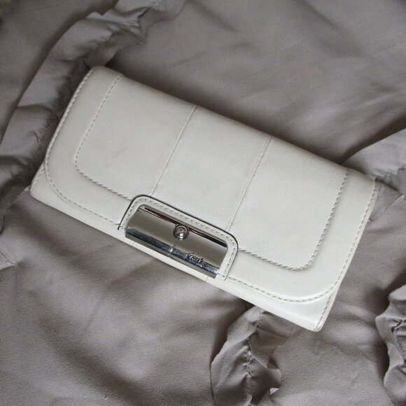 designer wallet - Picture 1 of 8